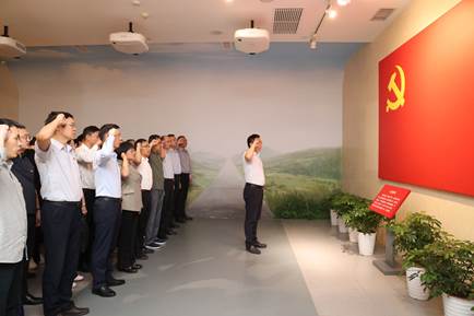说明: //zzb.touqingzp.com/__local/E/84/24/EBFC0450DB99A849A0D2350B3BA_DA24301E_3720B.jpeg