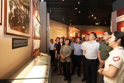 说明: //zzb.touqingzp.com/__local/6/BD/3E/186ED0FD6D6DCA23770820E1919_52C55842_4F3E4.jpeg